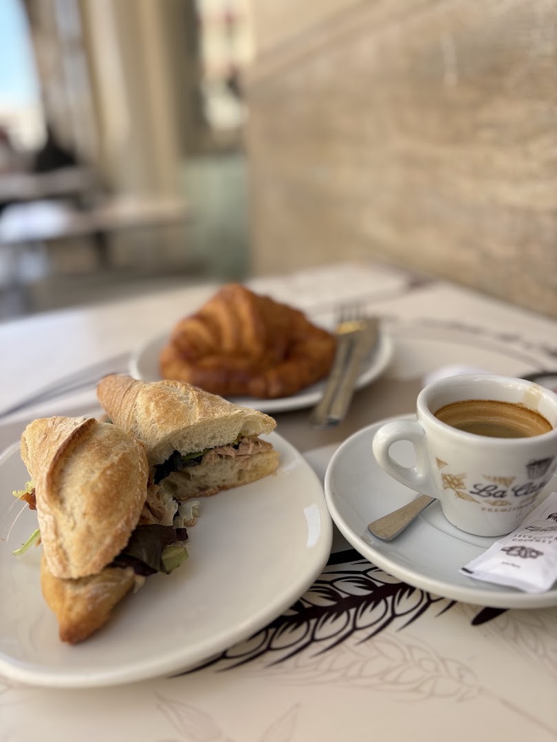 La Canasta, Larios: appetizing breakfast food photography