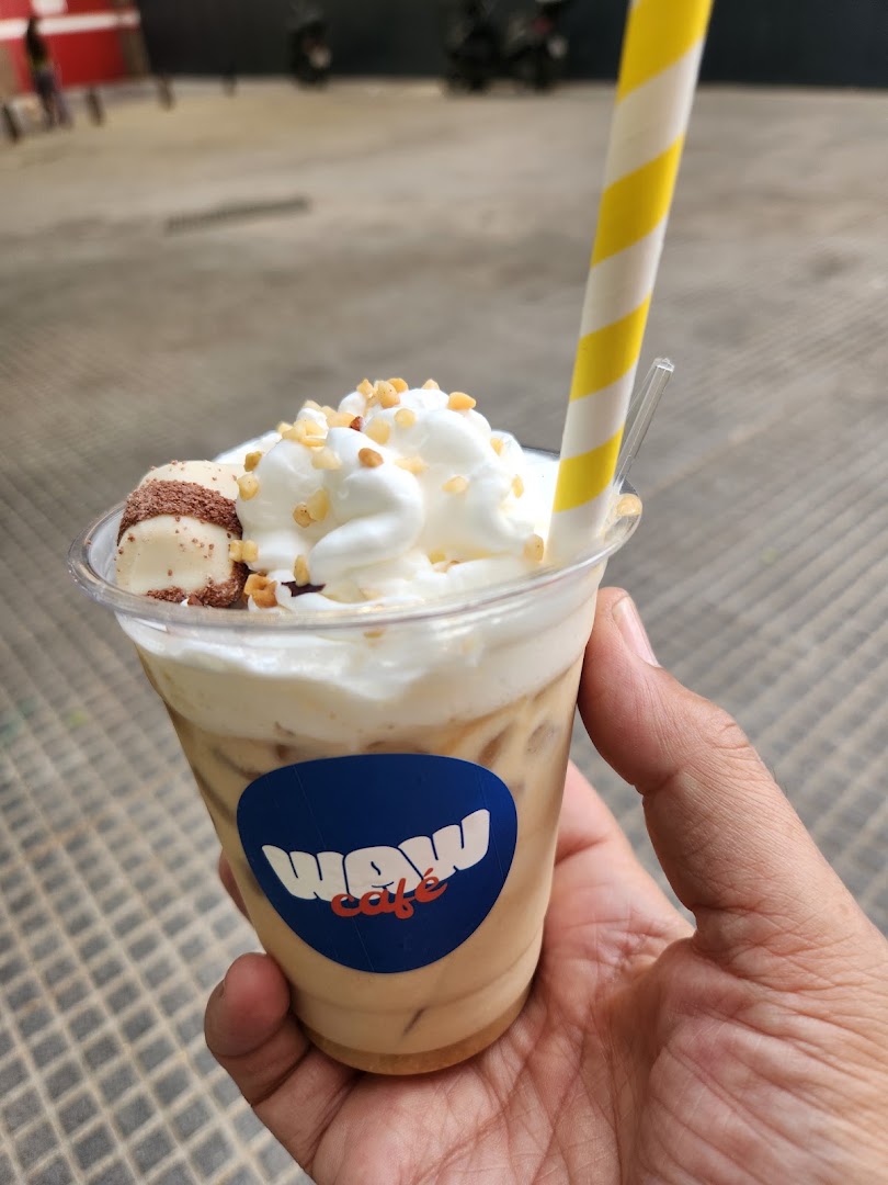 Waw Café: appetizing photo of venue drink