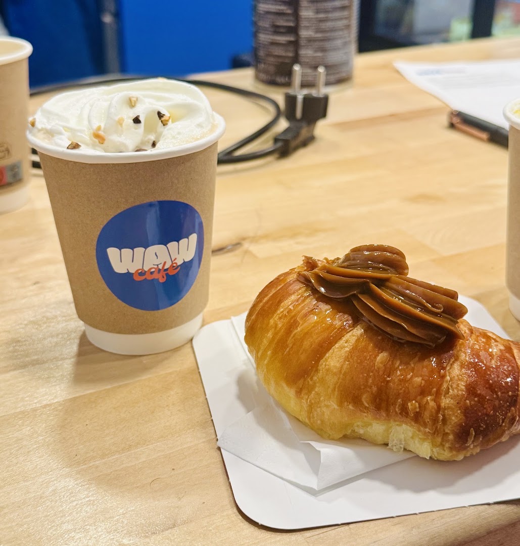 Waw Café: appetizing photo of cafe offerings