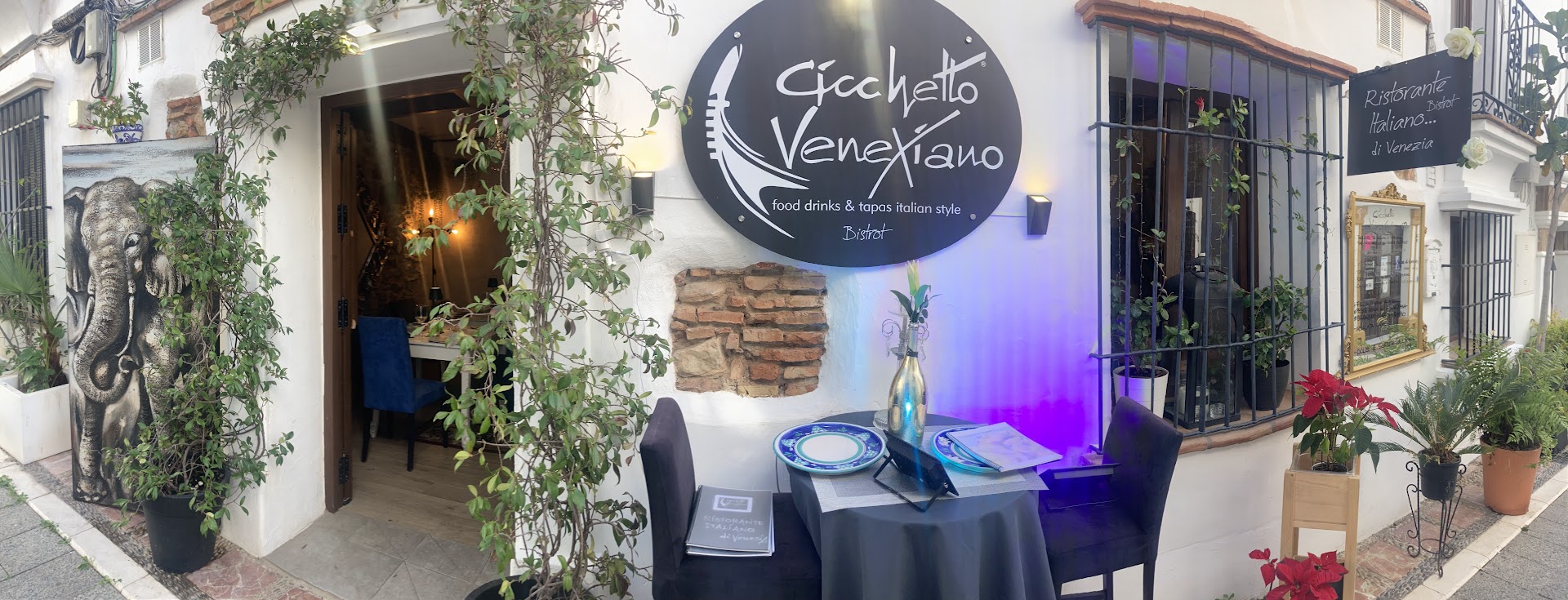 Cicchetto Venexiano: clear, inviting exterior restaurant shot