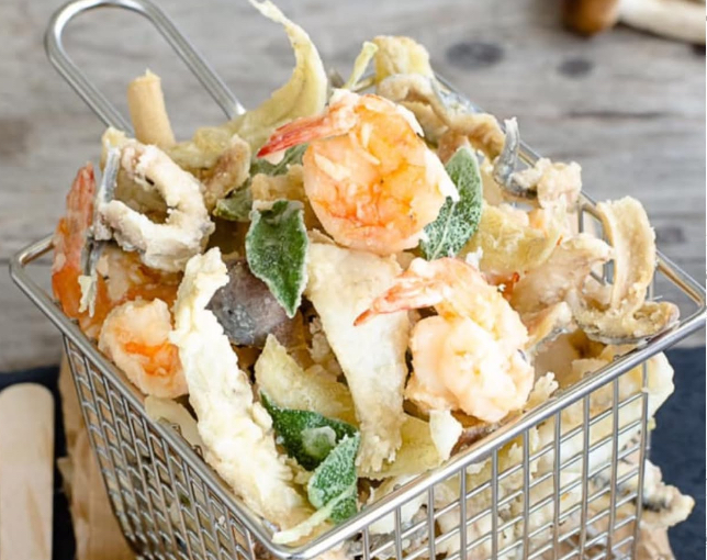 Cicchetto Venexiano: appetizing high quality food photo