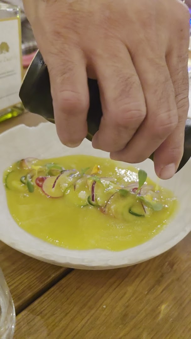 Gala Marbella: high quality food preparation shot