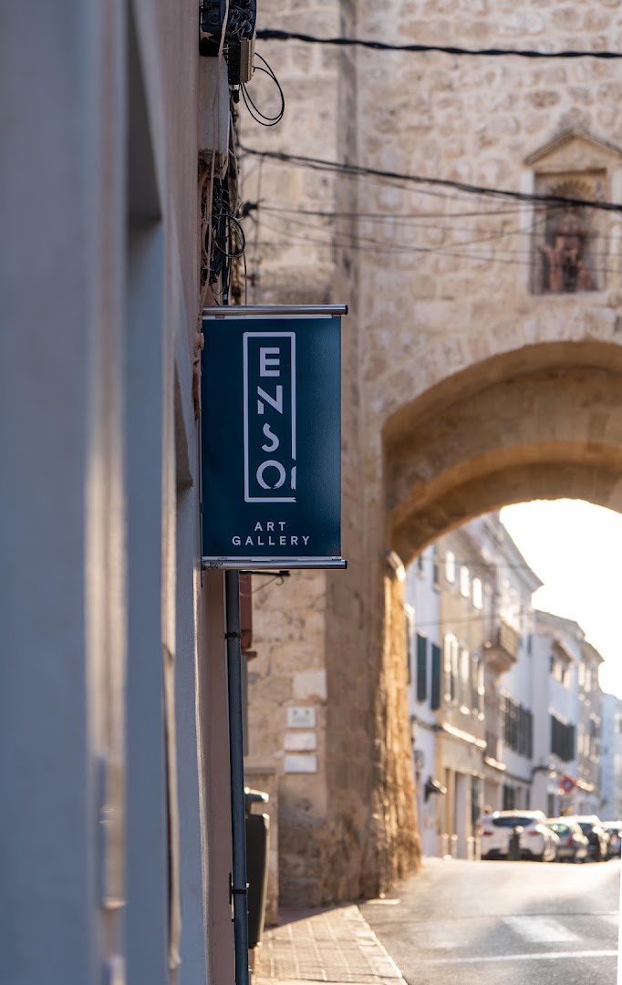Ensō Art Gallery: clear signage of the gallery
