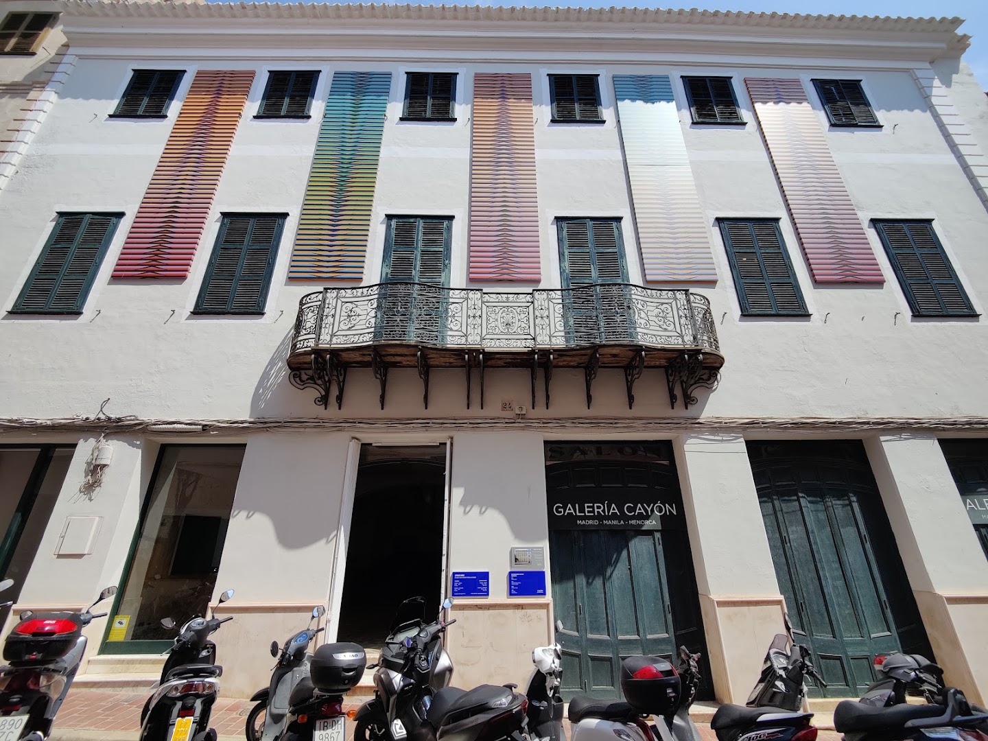 Galería Cayón, Maó: clear exterior view of gallery