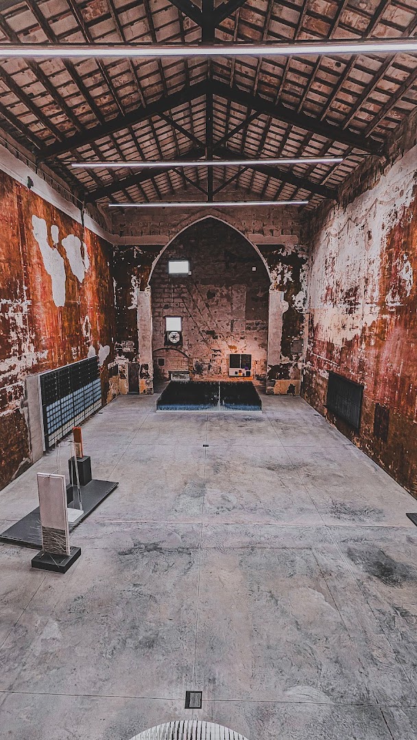 Galería Cayón, Maó: high quality gallery interior shot