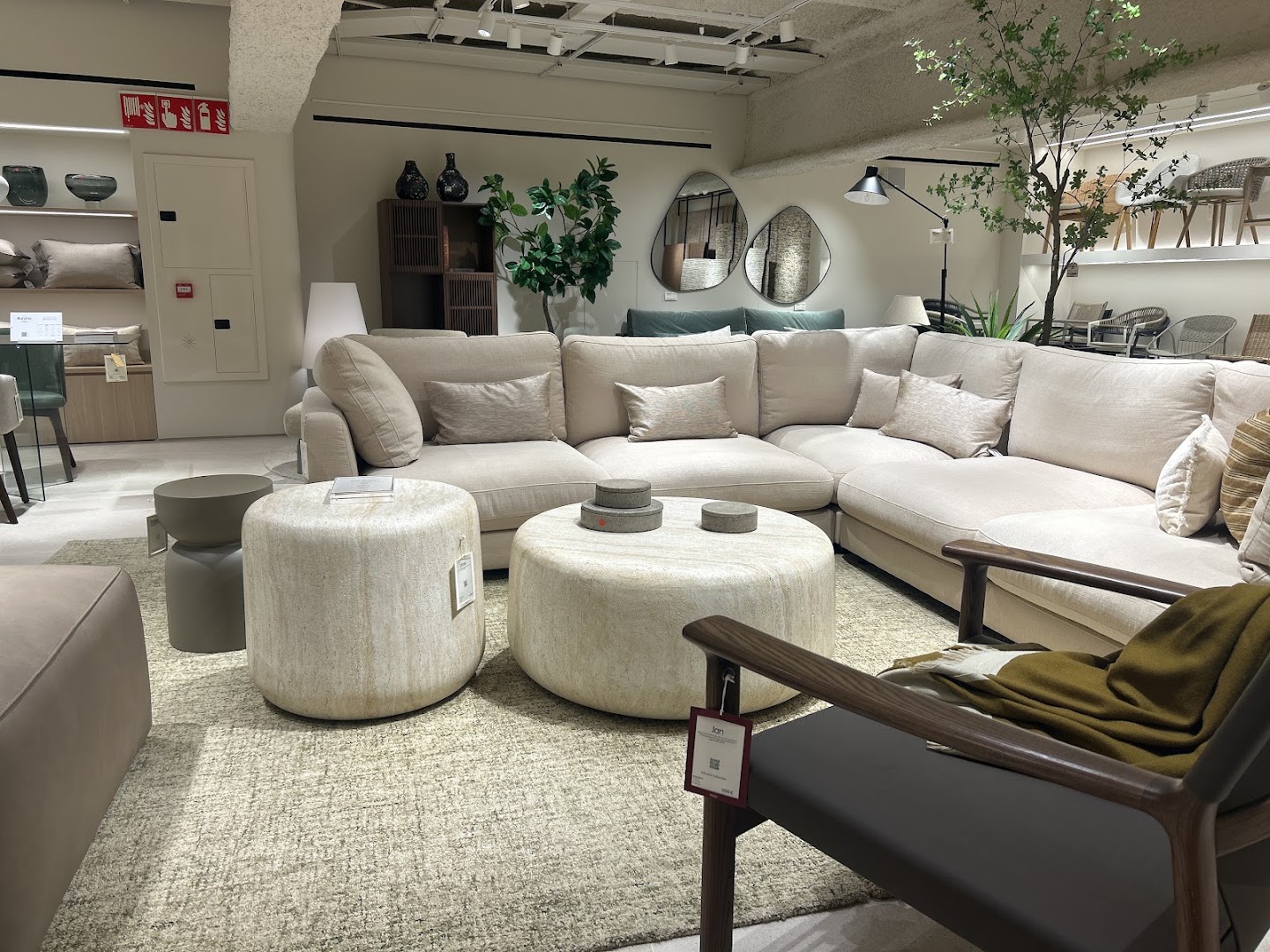 Kave Home: high quality shop interior display