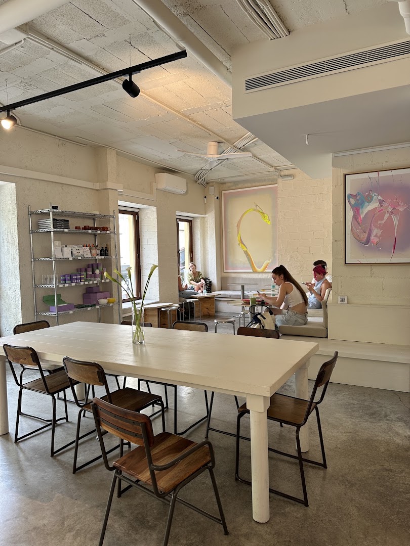 MAGÍ: clear, inviting interior atmosphere