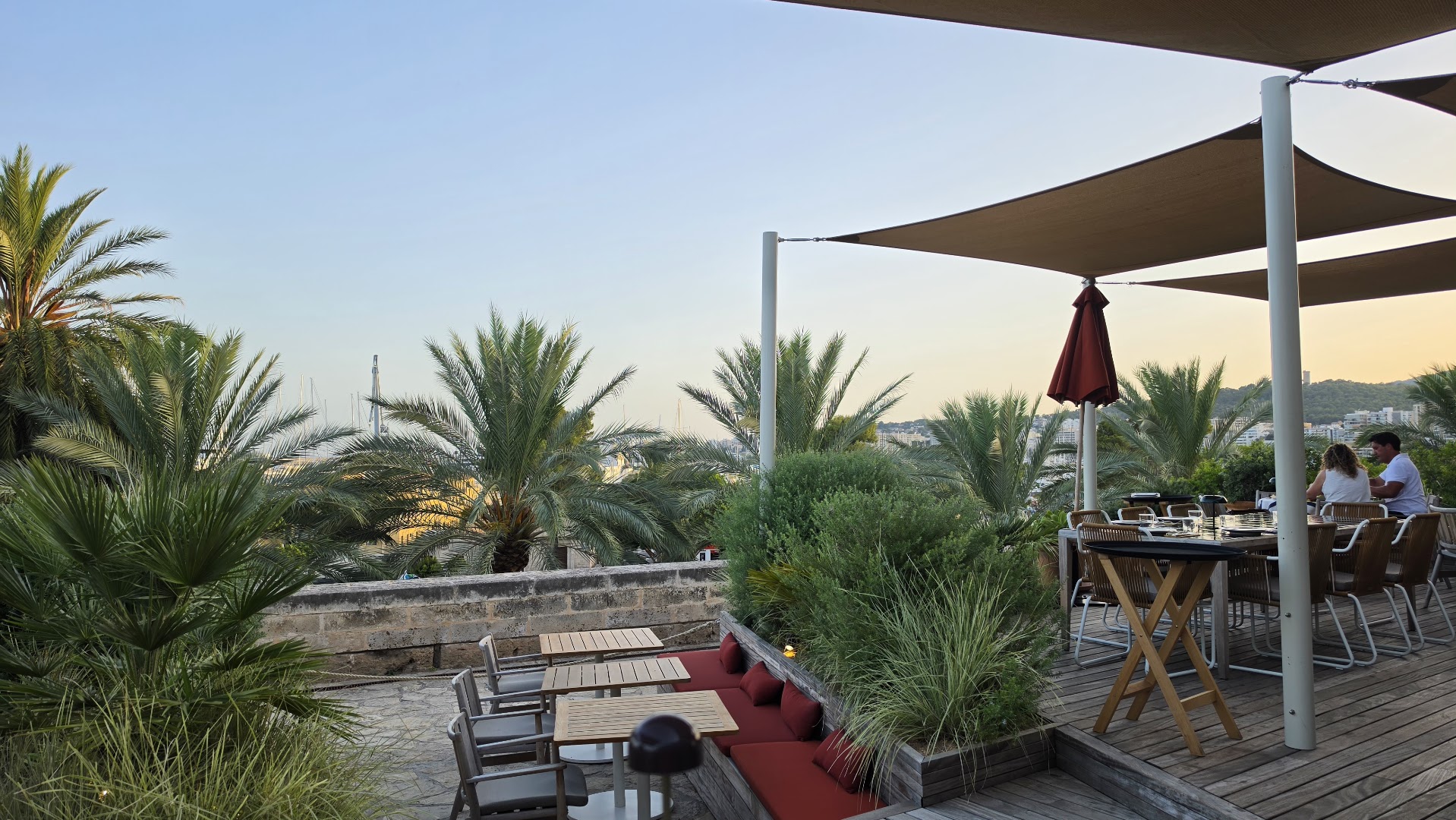 MARiLUZ: attractive terrace with scenic view