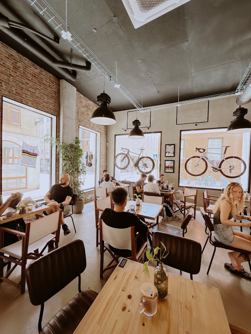 Reverb: clear, inviting atmosphere of venue