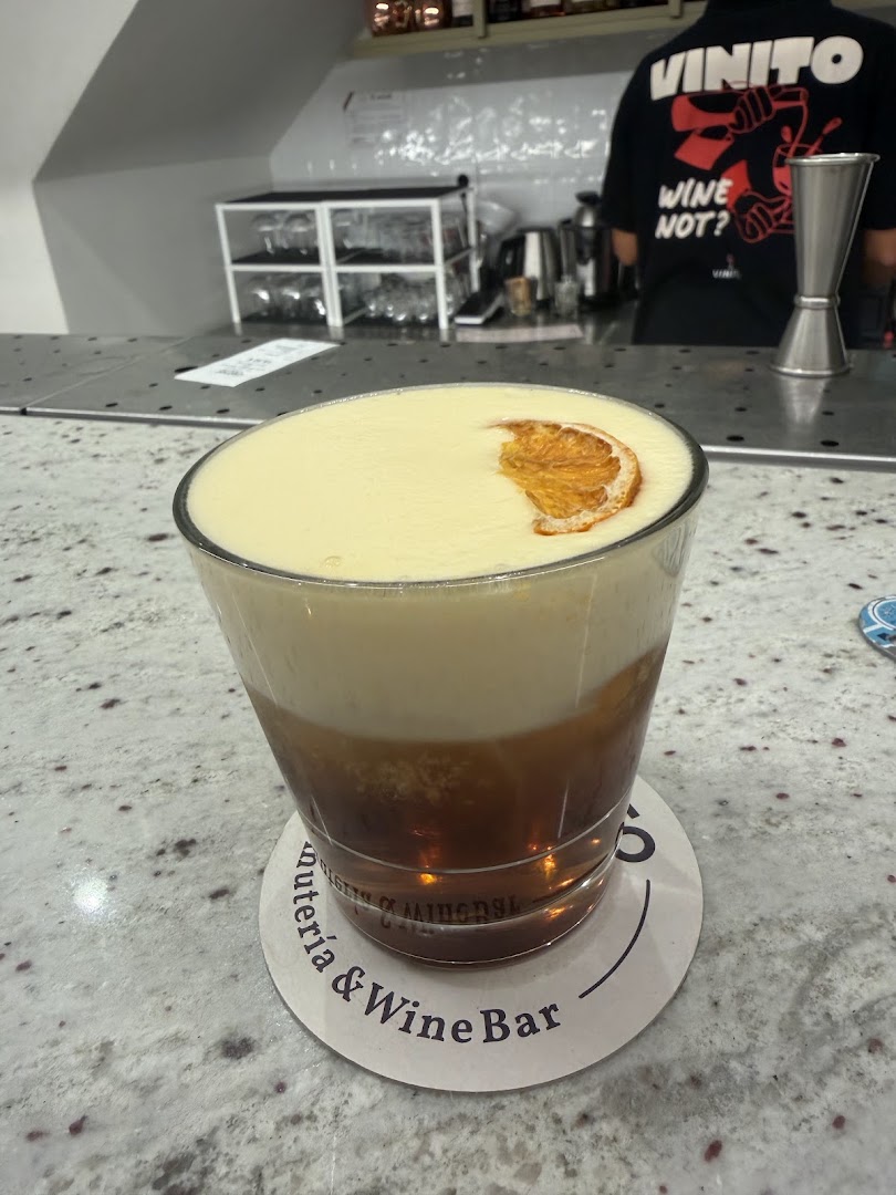 Vinito Vermutería: appetizing photo of signature drink