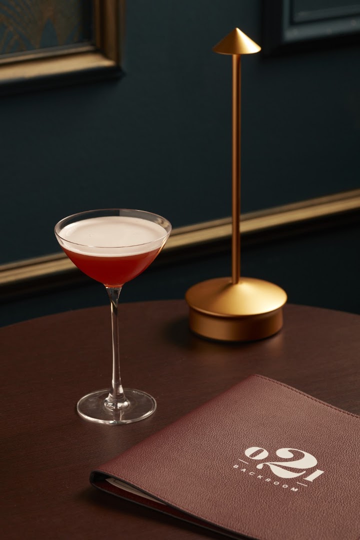 021 Back Room: professional, high-quality cocktail shot