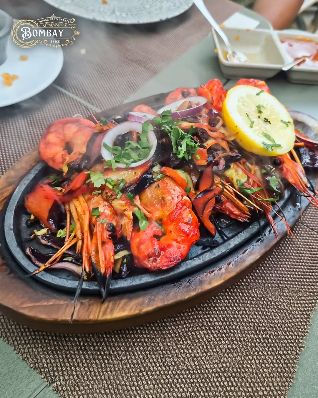 Bombay Spice: appetizing food photography