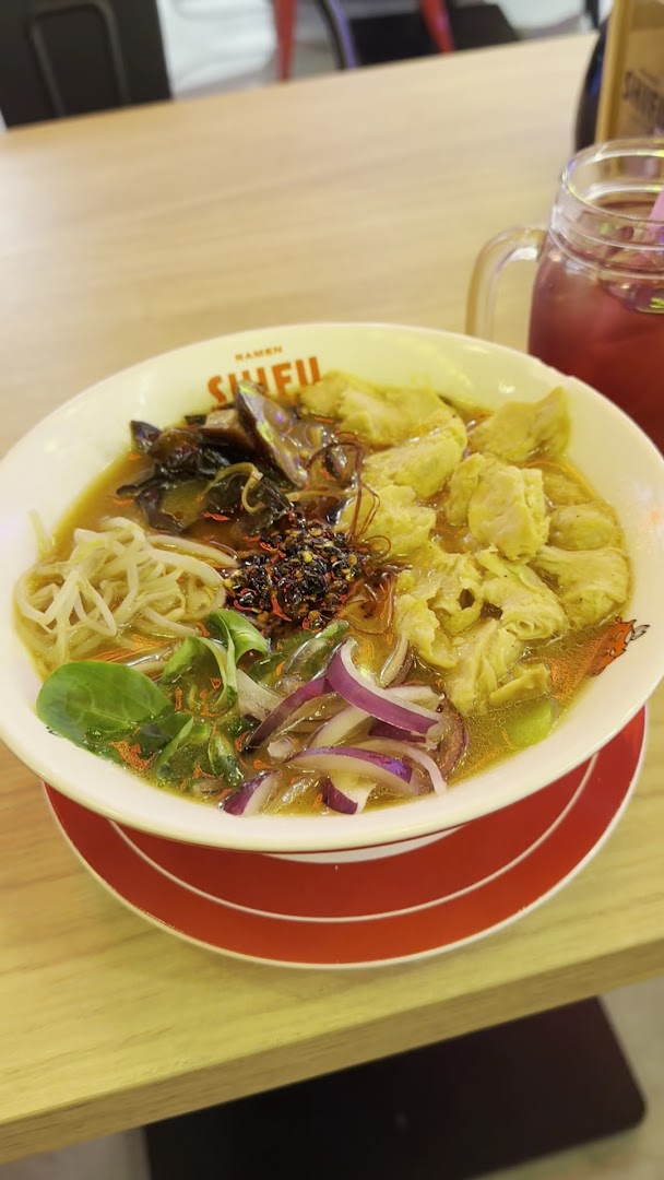 Ramen Shifu, Salamanca: appetizing, clear photo of food