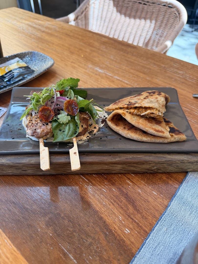 Kon-Tiki: appetizing, high-quality food photography