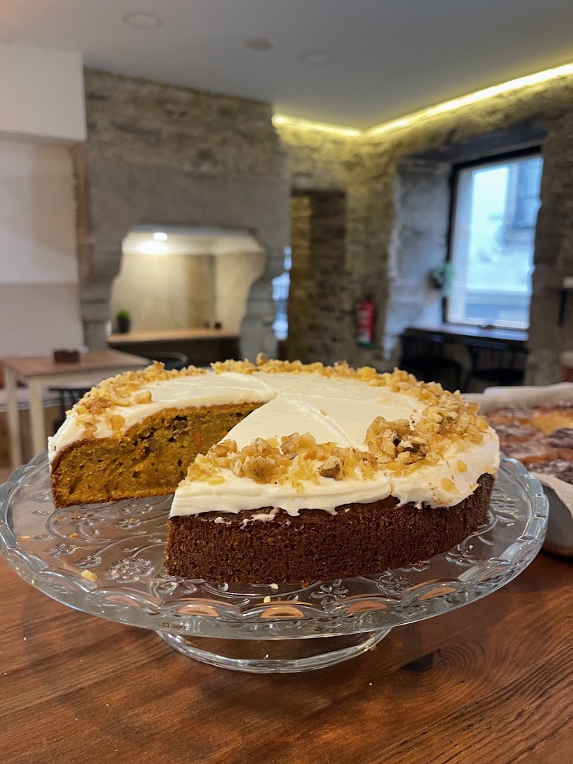 Cáscara Café: appetizing photo of house cake