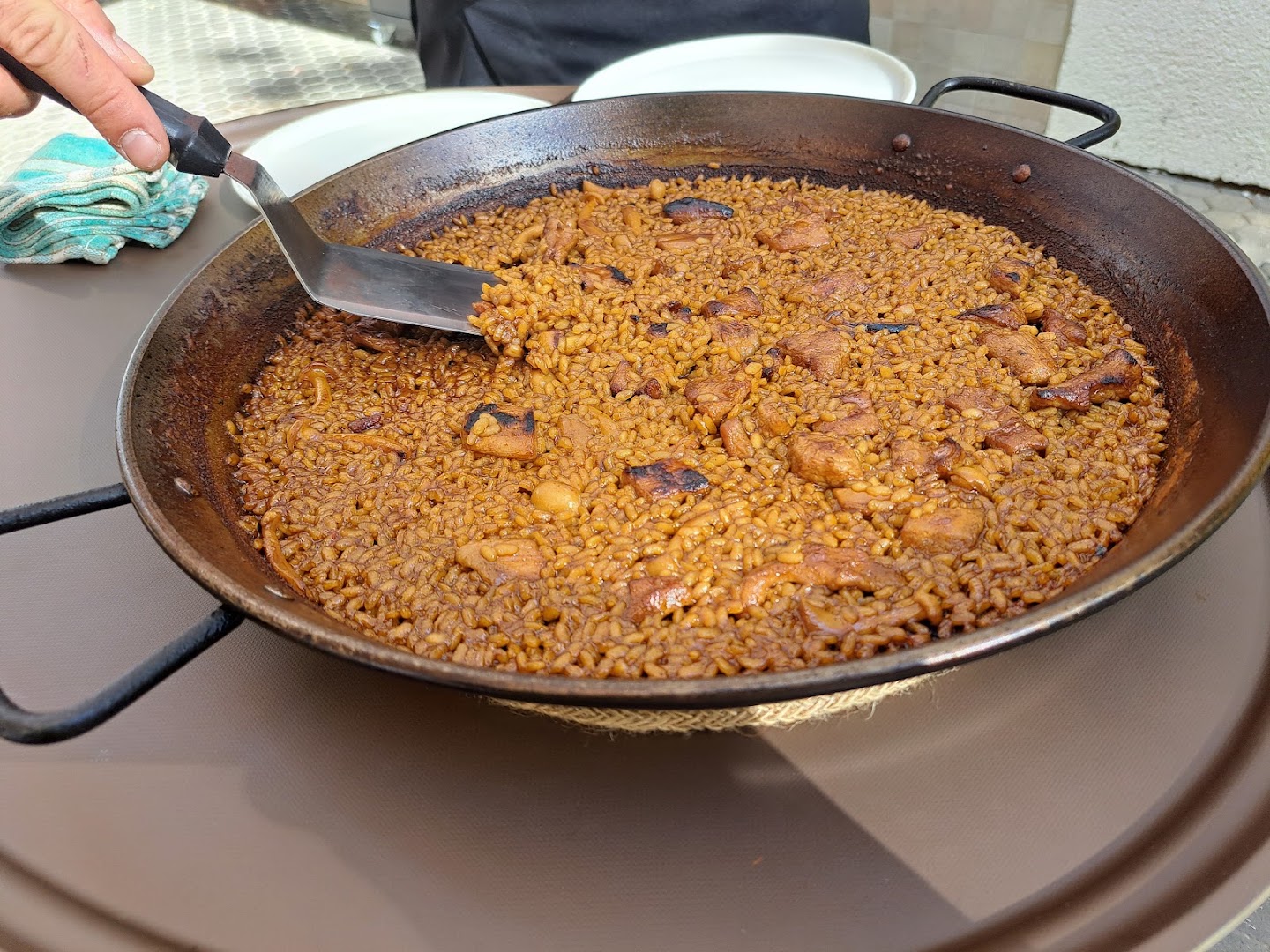Amorío: appetizing photo of prepared food