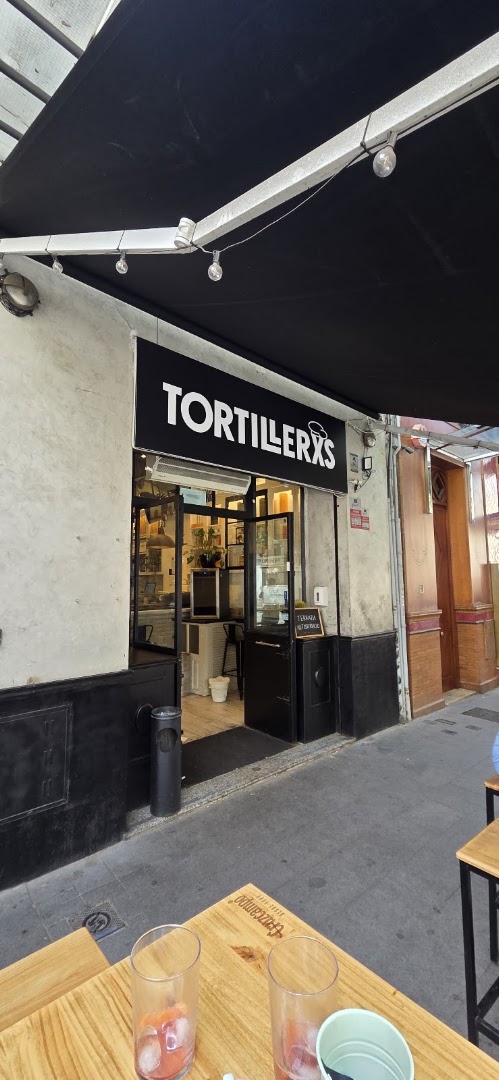 Tortillerxs: clear, inviting exterior restaurant shot