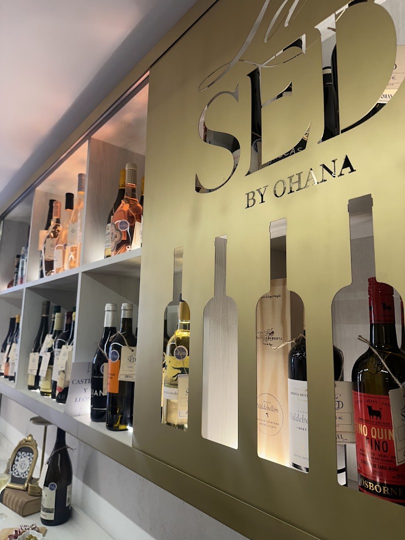 La Sed: attractive display of wine selection