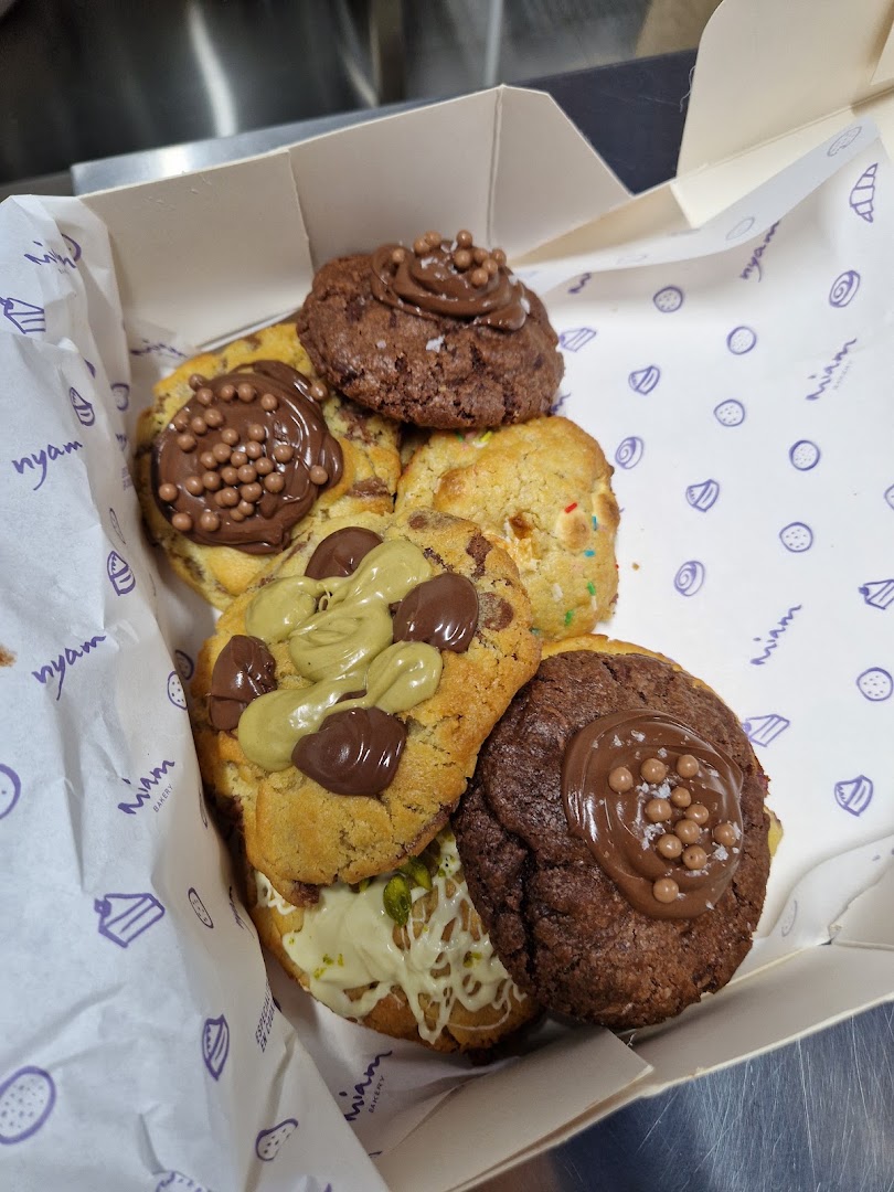 Mionas Bakery: appetizing photo of bakery products