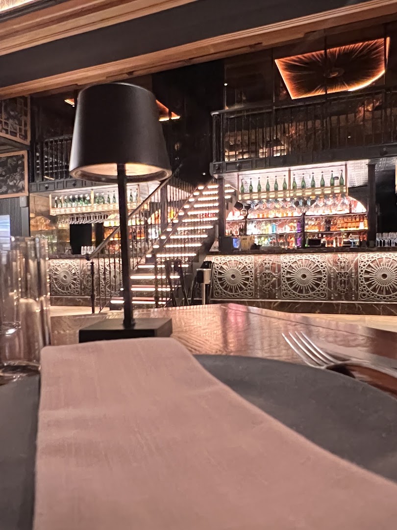 Alegal: high quality interior atmosphere shot