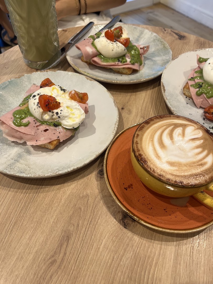 Jota Café: appetizing, high-quality food photography