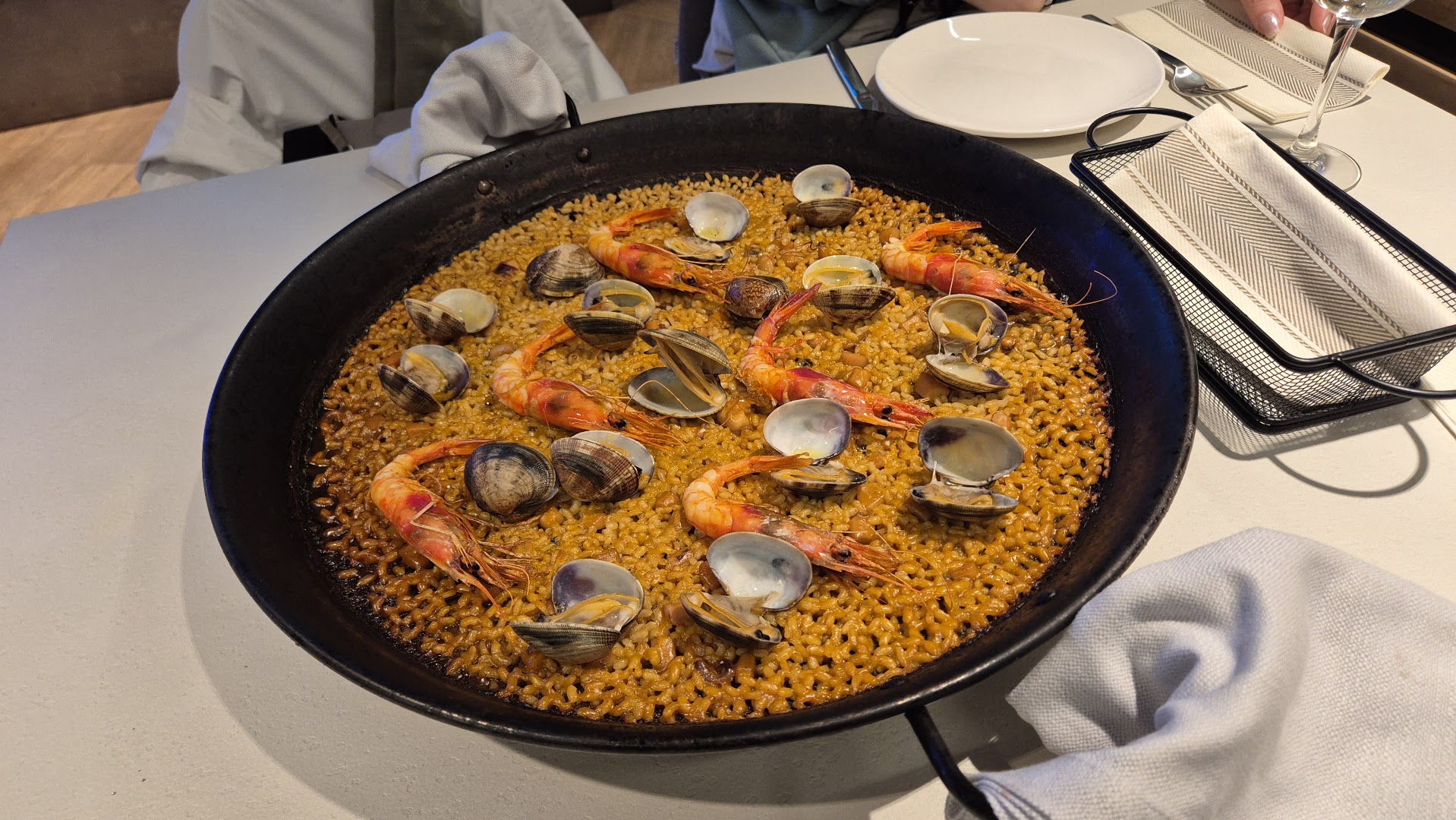 Me Va, Me Va: appetizing photo of restaurant food