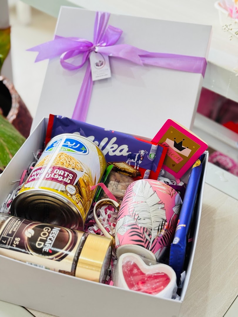 Gift Ceylon: clear product display of gift