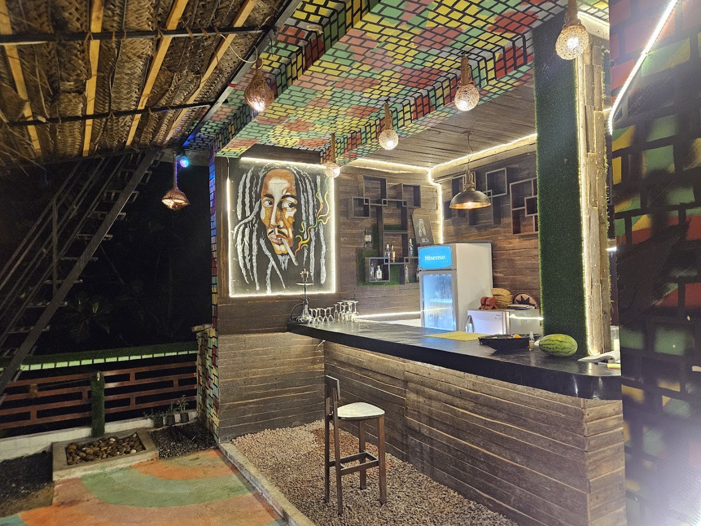 Boss of Prawns: clear, inviting restaurant interior shot