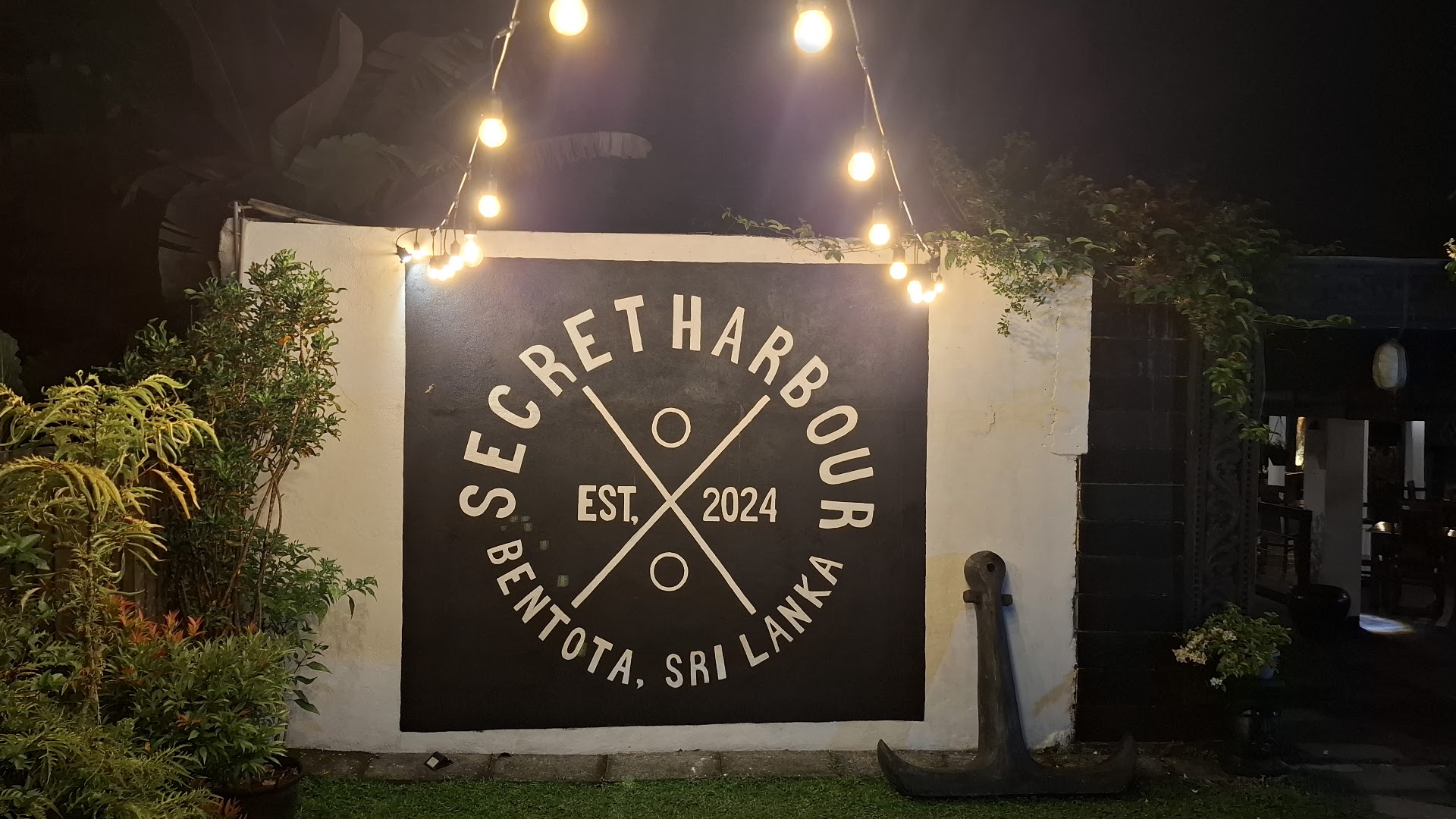 Secret Harbour: attractive, clear branding and atmosphere