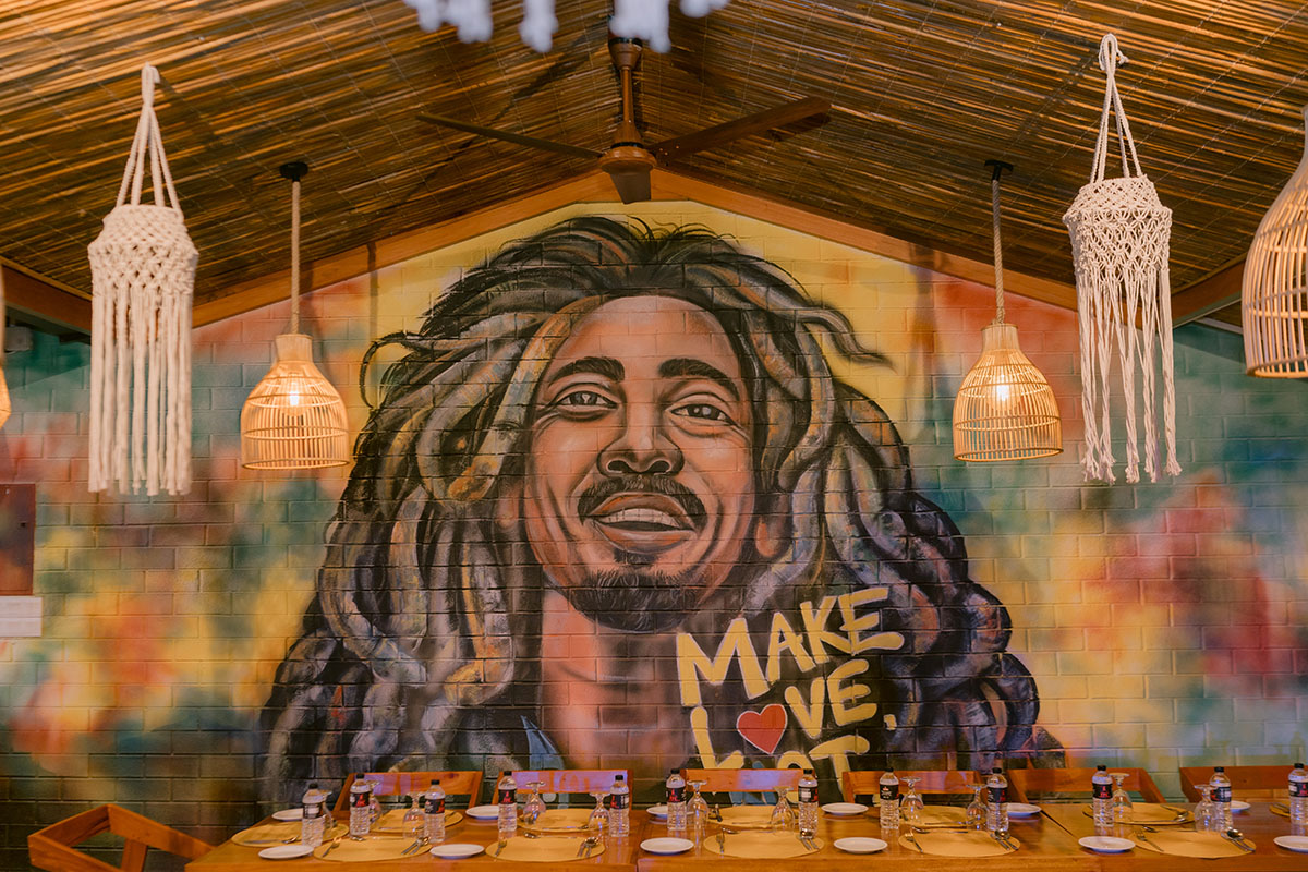 White Tree Restaurant: attractive interior with unique mural