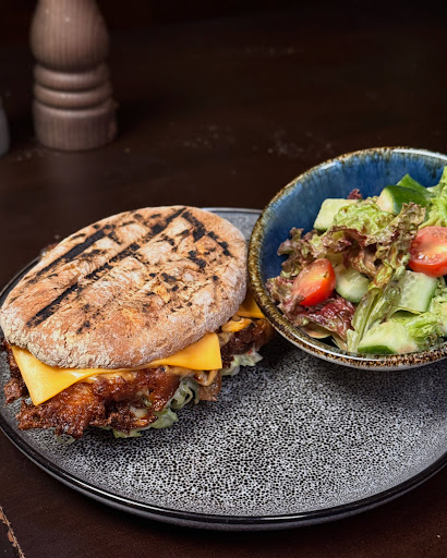 Blooming Breakfast: appetizing, high-quality food photography