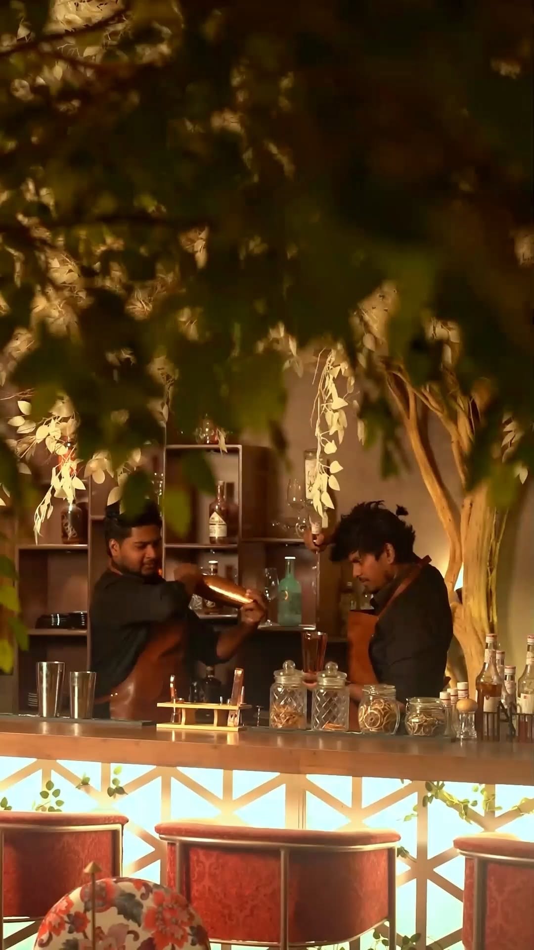 Sober Social Colombo: high quality atmospheric bar shot