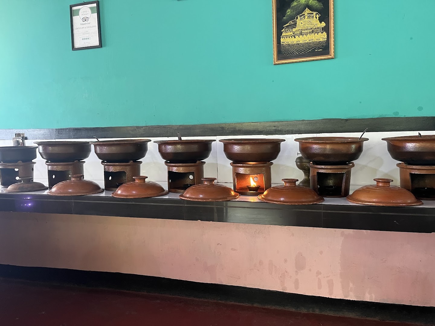 Athula Restaurant: restaurant food display area