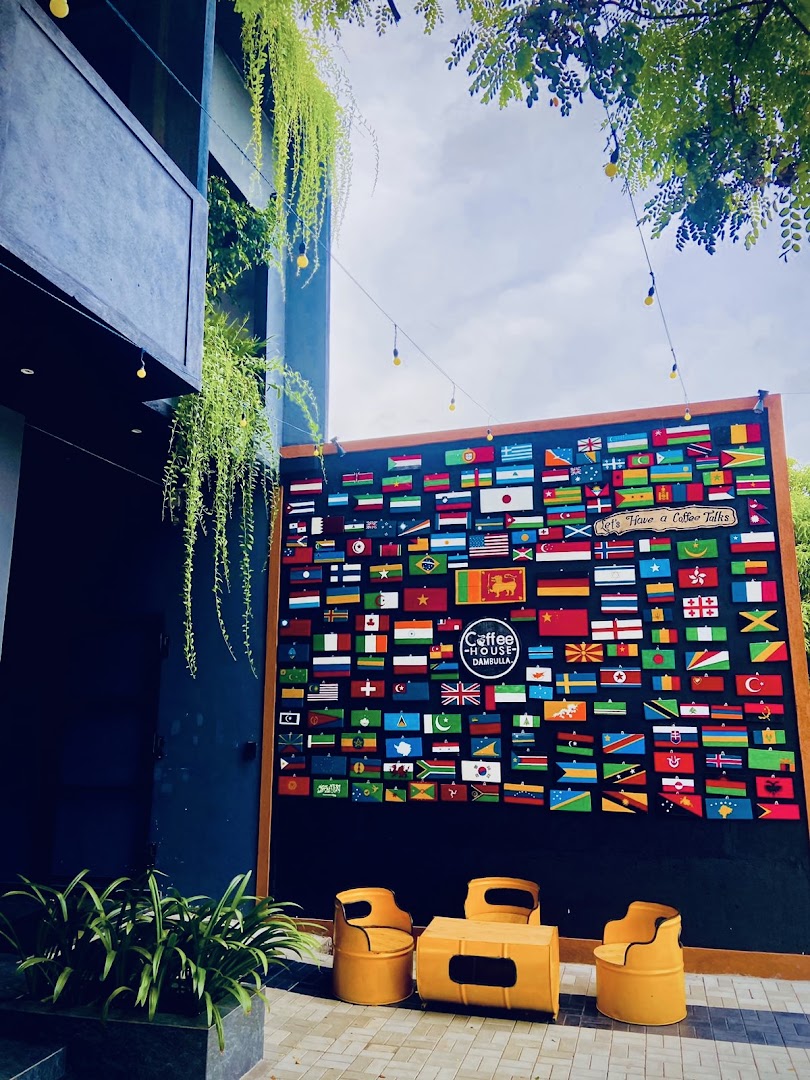 Coffee House Dambulla: attractive and inviting venue exterior