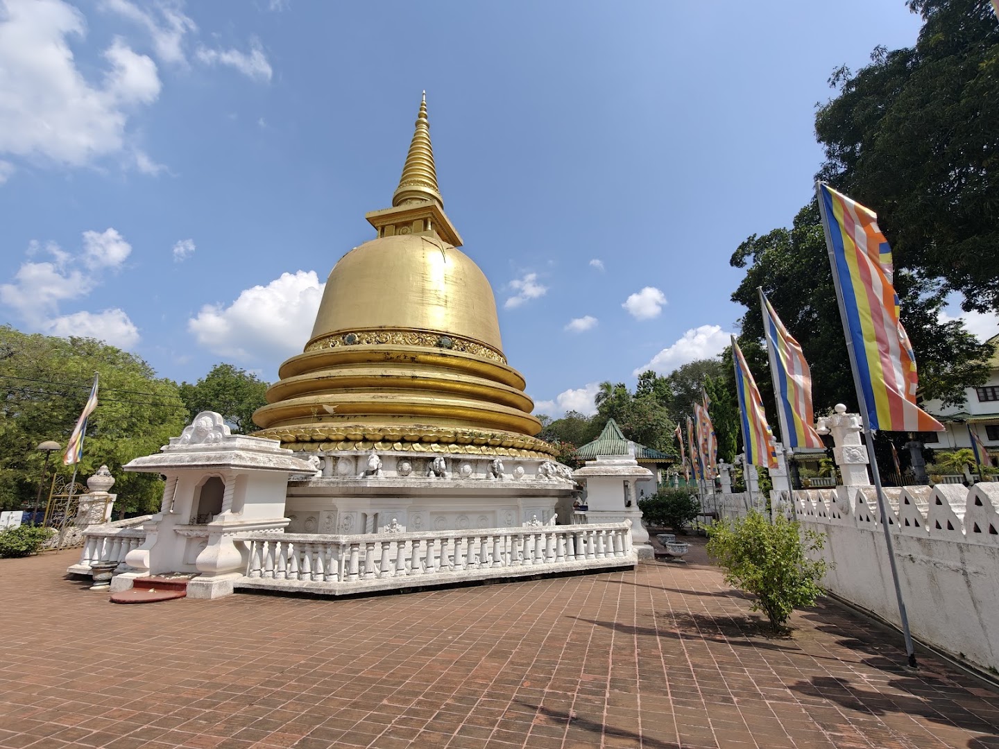 Dambulla Cave Temple (Golden Temple): high quality exterior venue photo