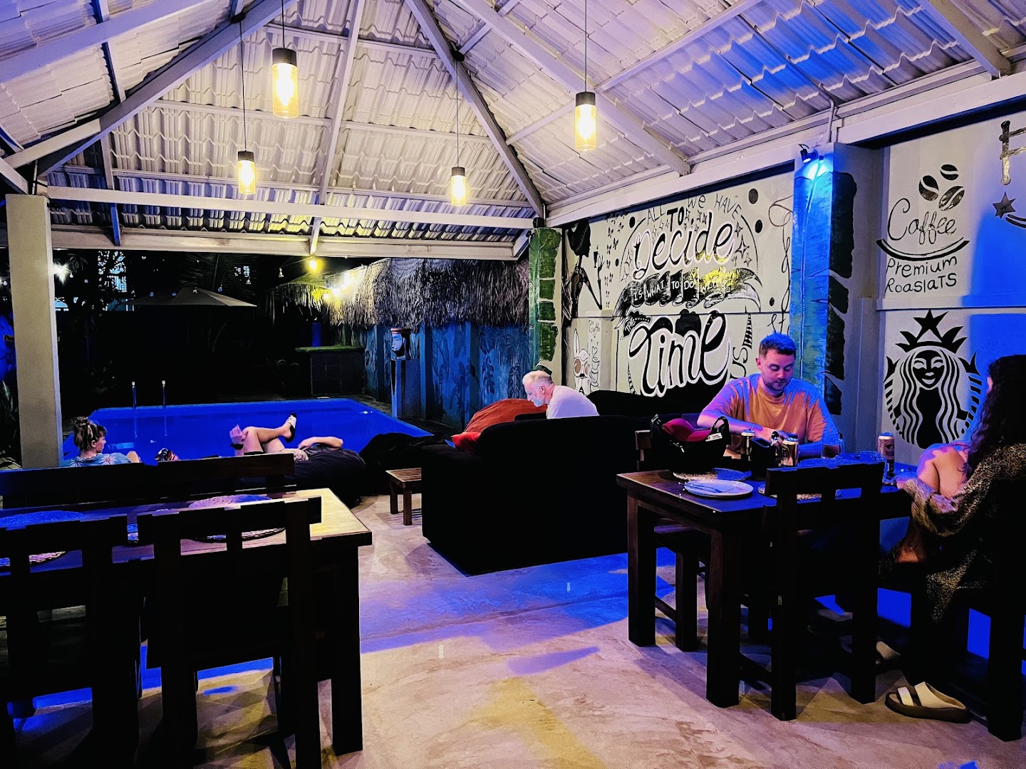 Fika Cafe & Restaurant: inviting venue atmosphere