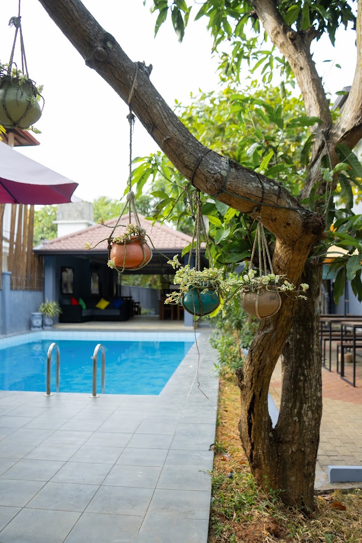 Fika Cafe & Restaurant: attractive outdoor venue atmosphere