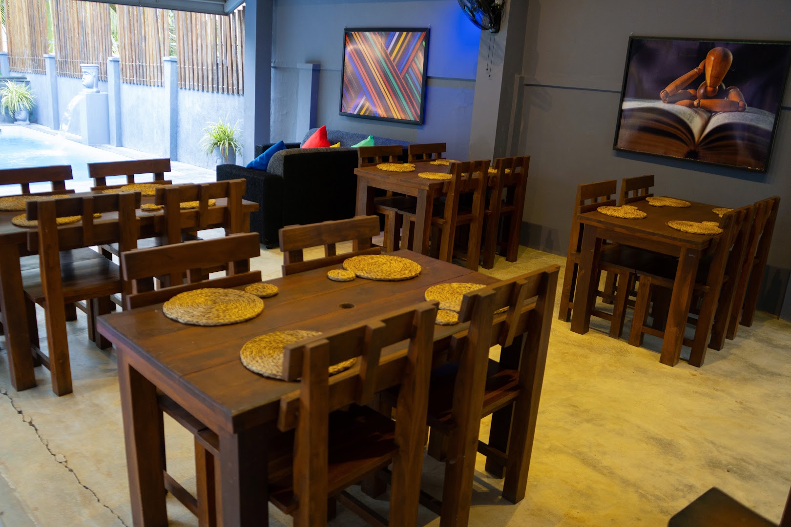 Fika Cafe & Restaurant: clear view of venue interior