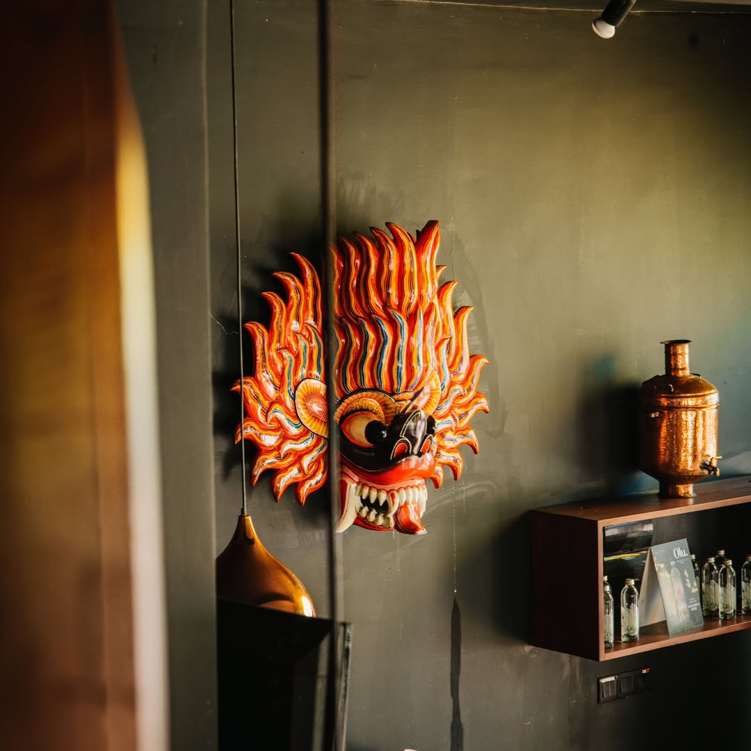 Gimanhala Traveler Cafe: attractive interior decor and atmosphere