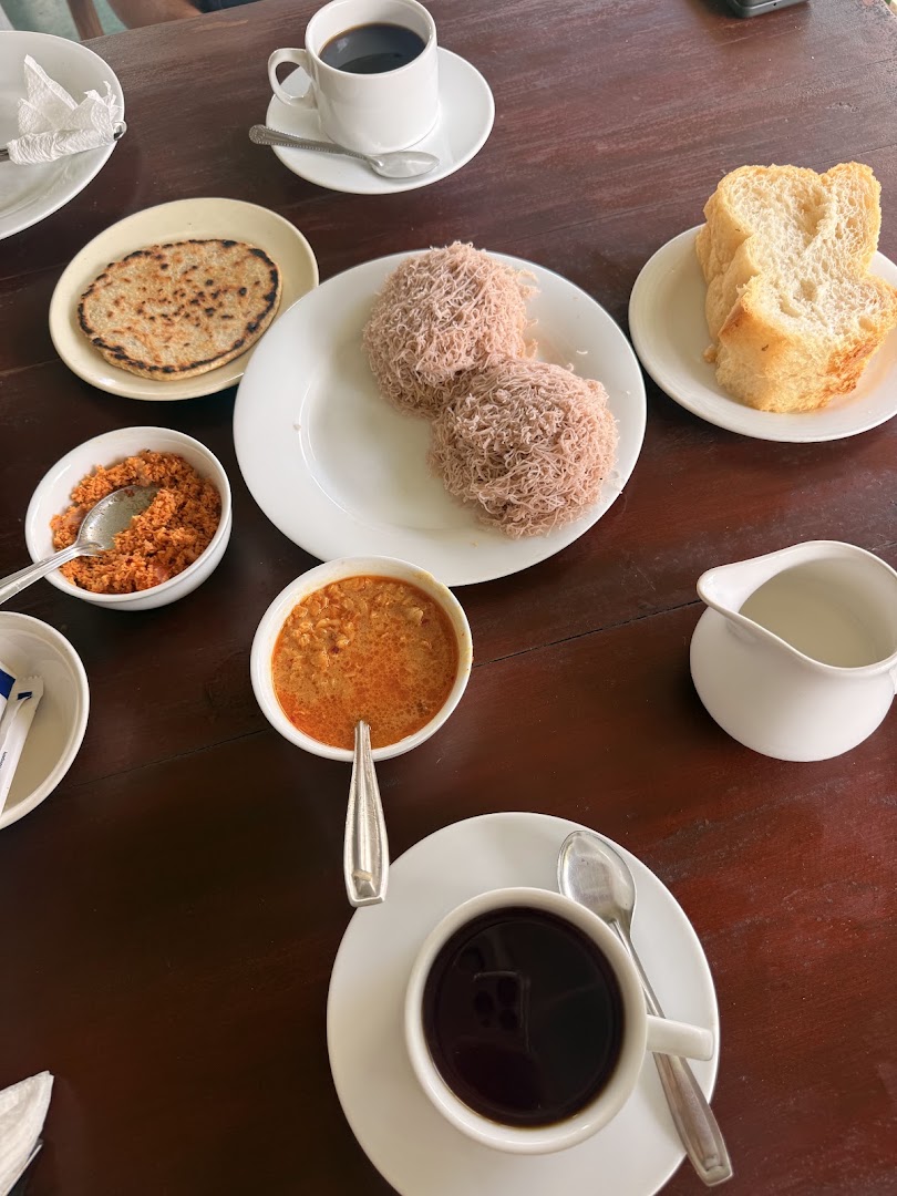 Isira Coffee Shop & Restaurant: appetizing breakfast spread photo
