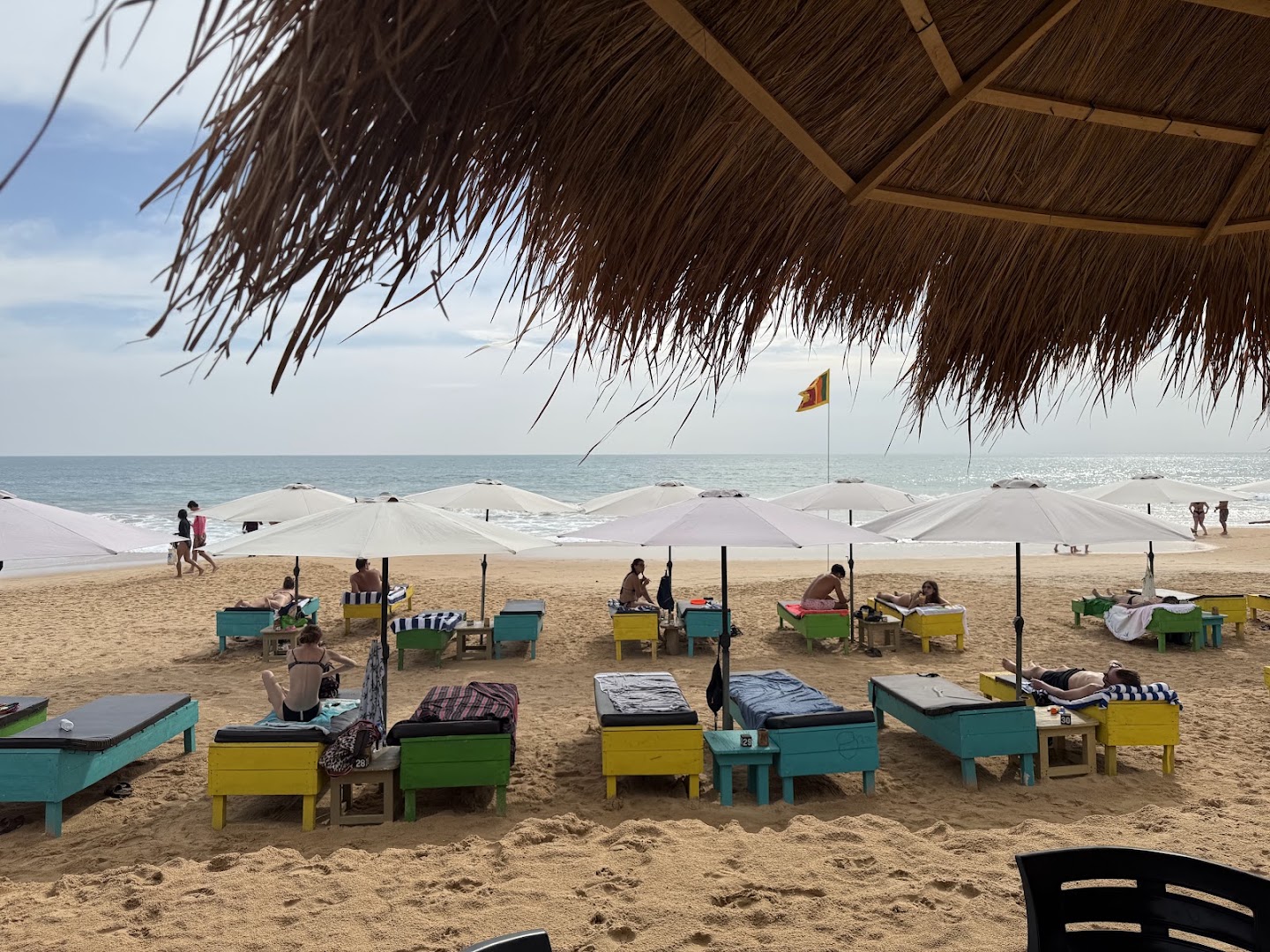 Mambo's: inviting beach bar atmosphere