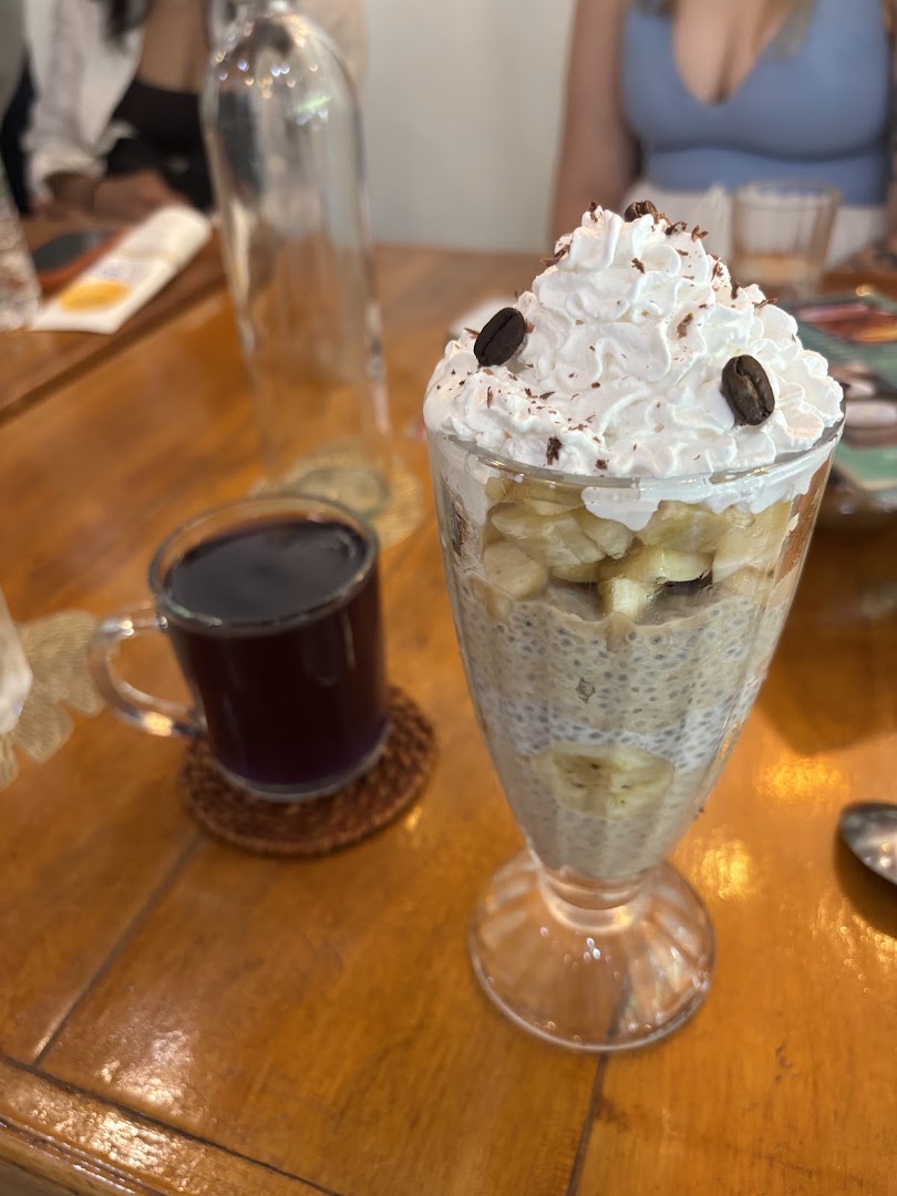 MM'S Crepes: appetizing photo of breakfast food