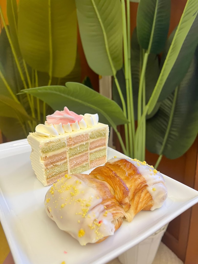 MONDE French Bakery & Café: appetizing food photography
