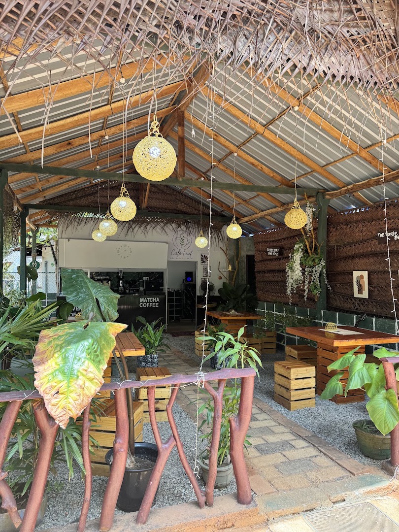 Cafe Leaf Sigiriya: inviting and clear venue atmosphere