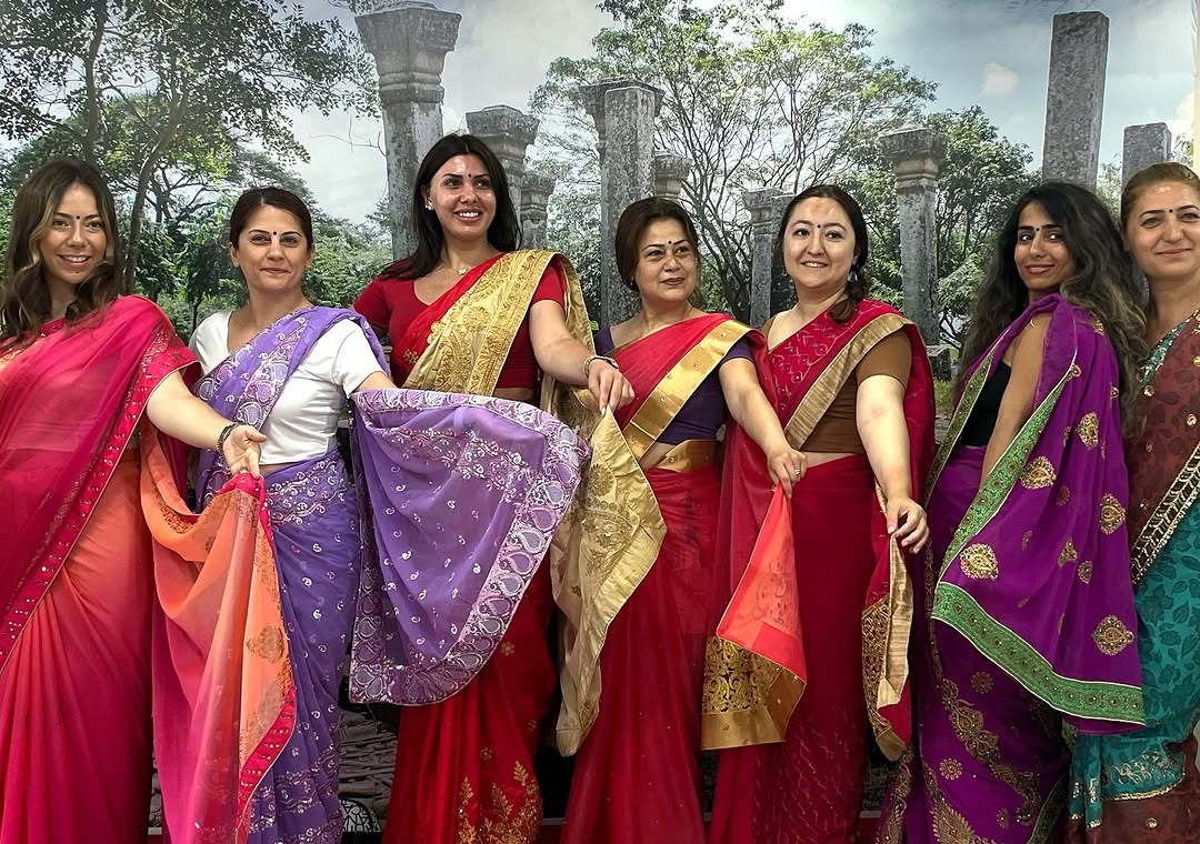 Lanka Silks: products and staff clearly