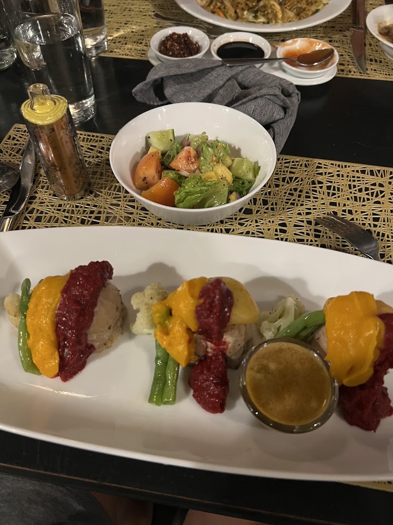 Liongate Restaurant: appetizing food presentation