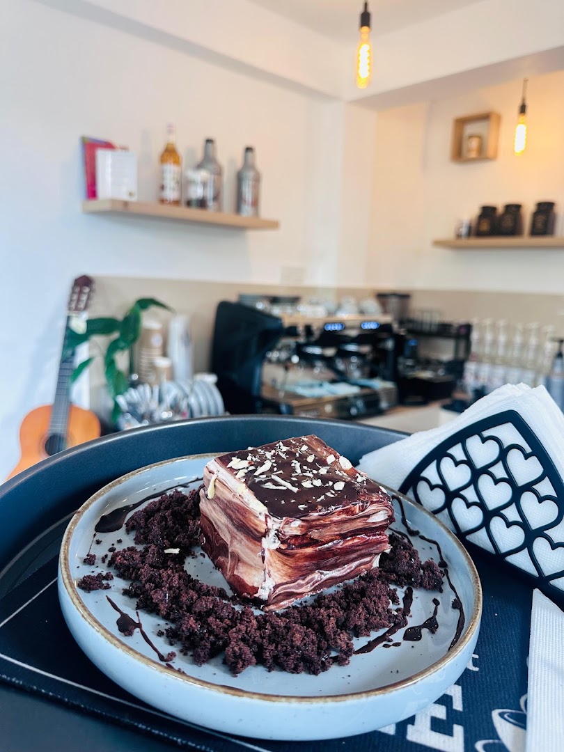 Sigiri Brews: appetizing food photo with atmosphere