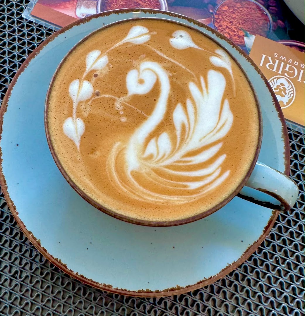 Sigiri Brews: high quality latte art photo