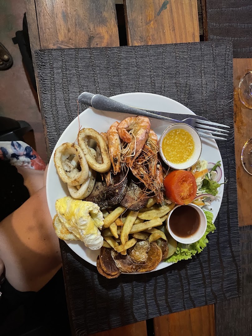 Sigiri Rock View Point - the Restaurant: appetizing, high-quality food photography
