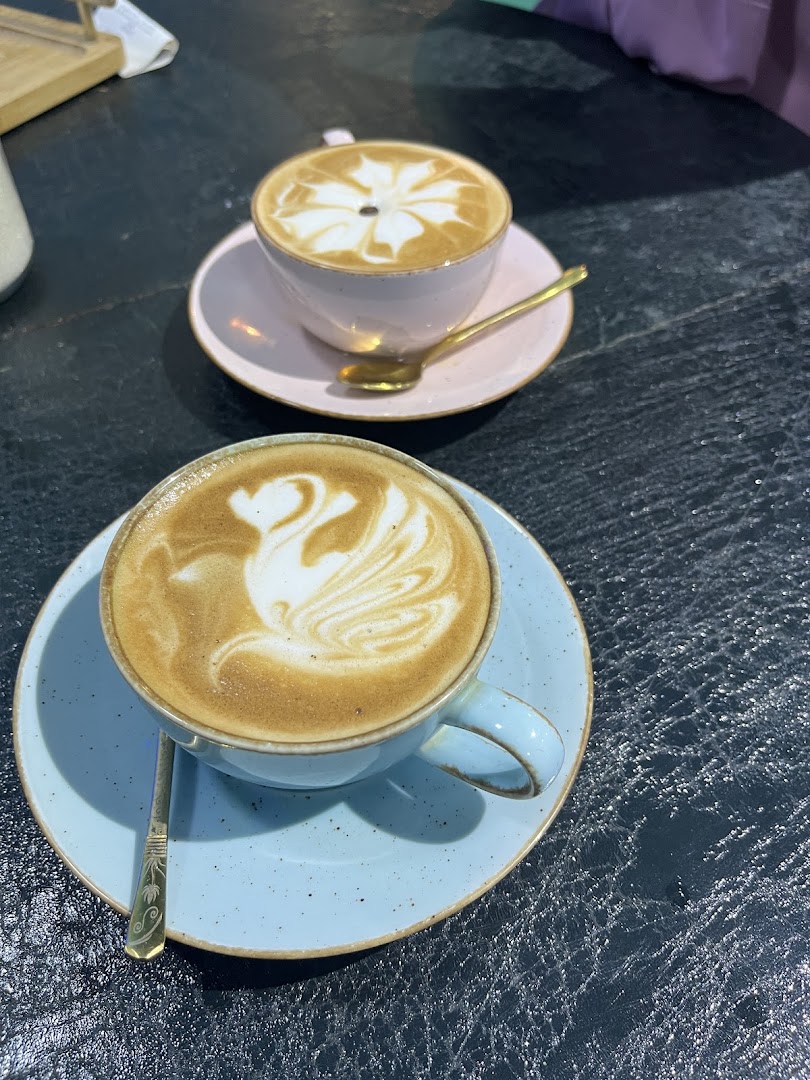 Piccadilly Parlour: high quality latte art photo
